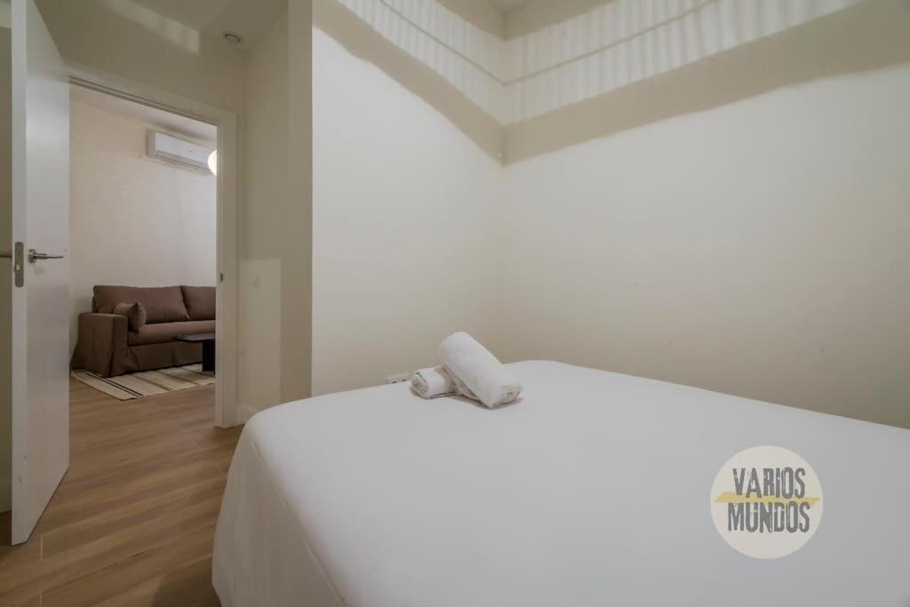 Cozy Y Centrico Apt Para 6Pax En Plaza Del Carmen E2 Мадрид Екстер'єр фото