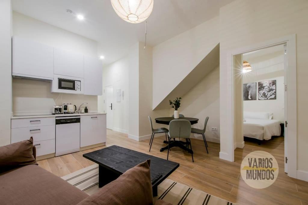 Cozy Y Centrico Apt Para 6Pax En Plaza Del Carmen E2 Мадрид Екстер'єр фото