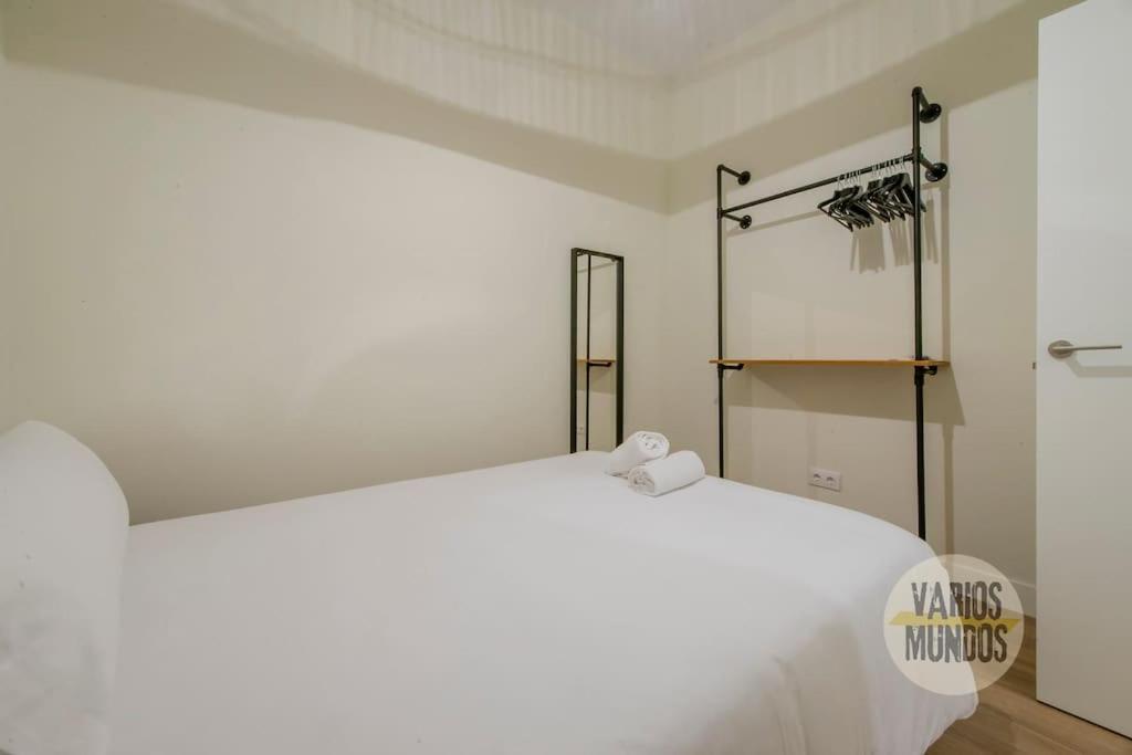 Cozy Y Centrico Apt Para 6Pax En Plaza Del Carmen E2 Мадрид Екстер'єр фото