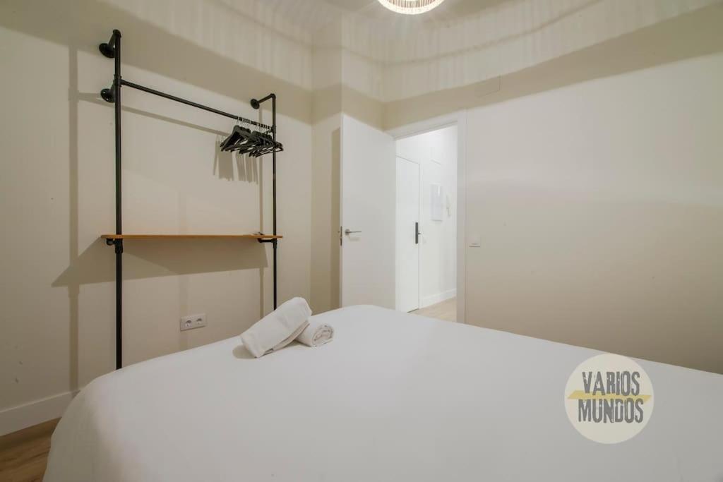 Cozy Y Centrico Apt Para 6Pax En Plaza Del Carmen E2 Мадрид Екстер'єр фото